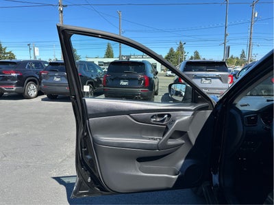 2017 Nissan Rogue SV AWD