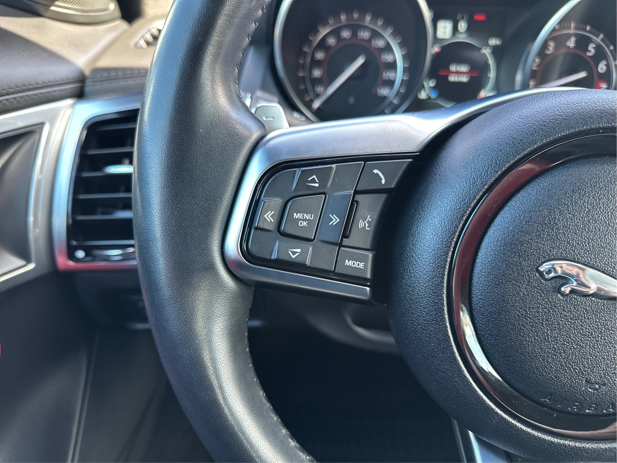 2020 Jaguar F-TYPE R-Dynamic