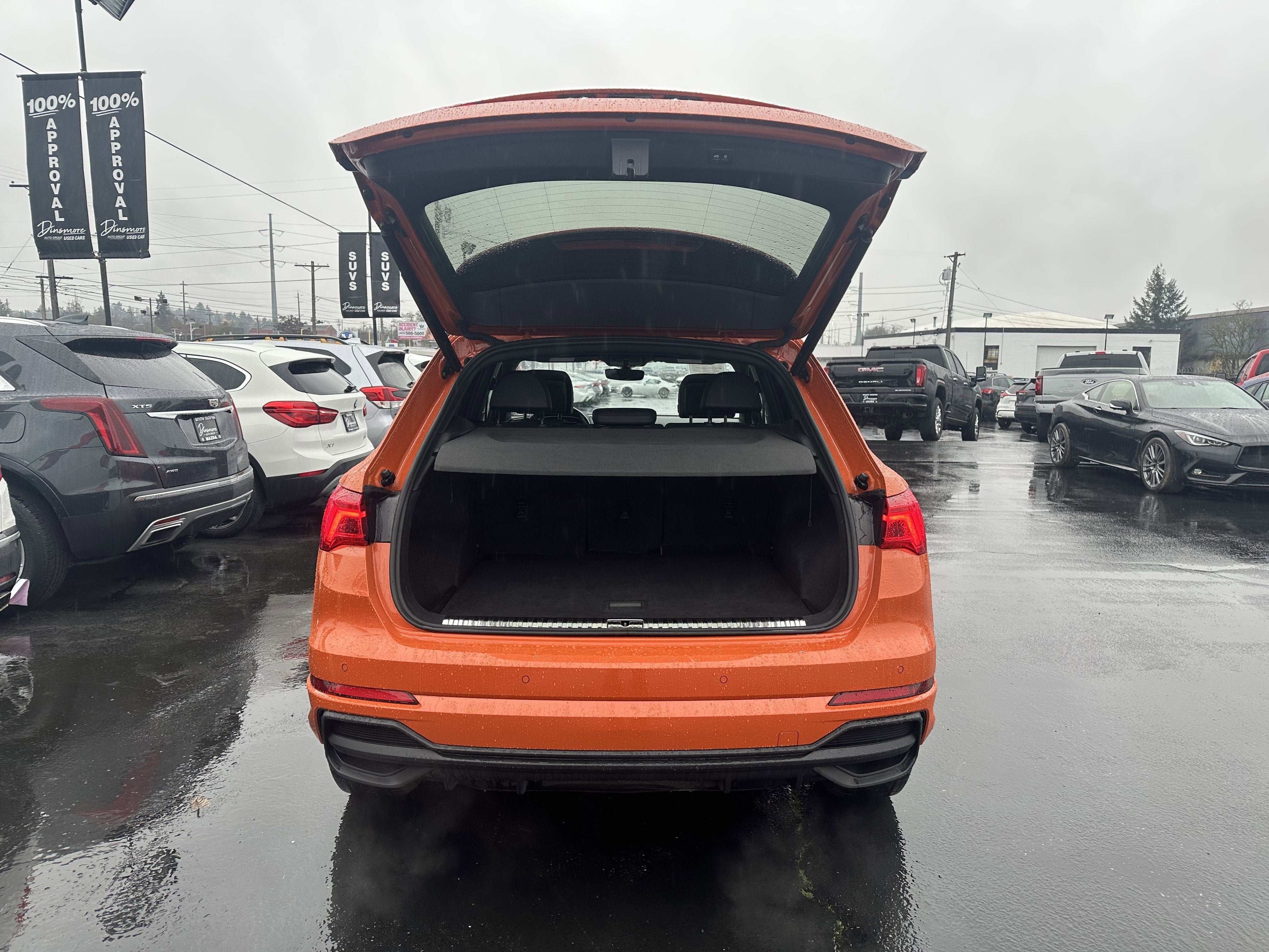 2023 Audi Q3 S line Premium