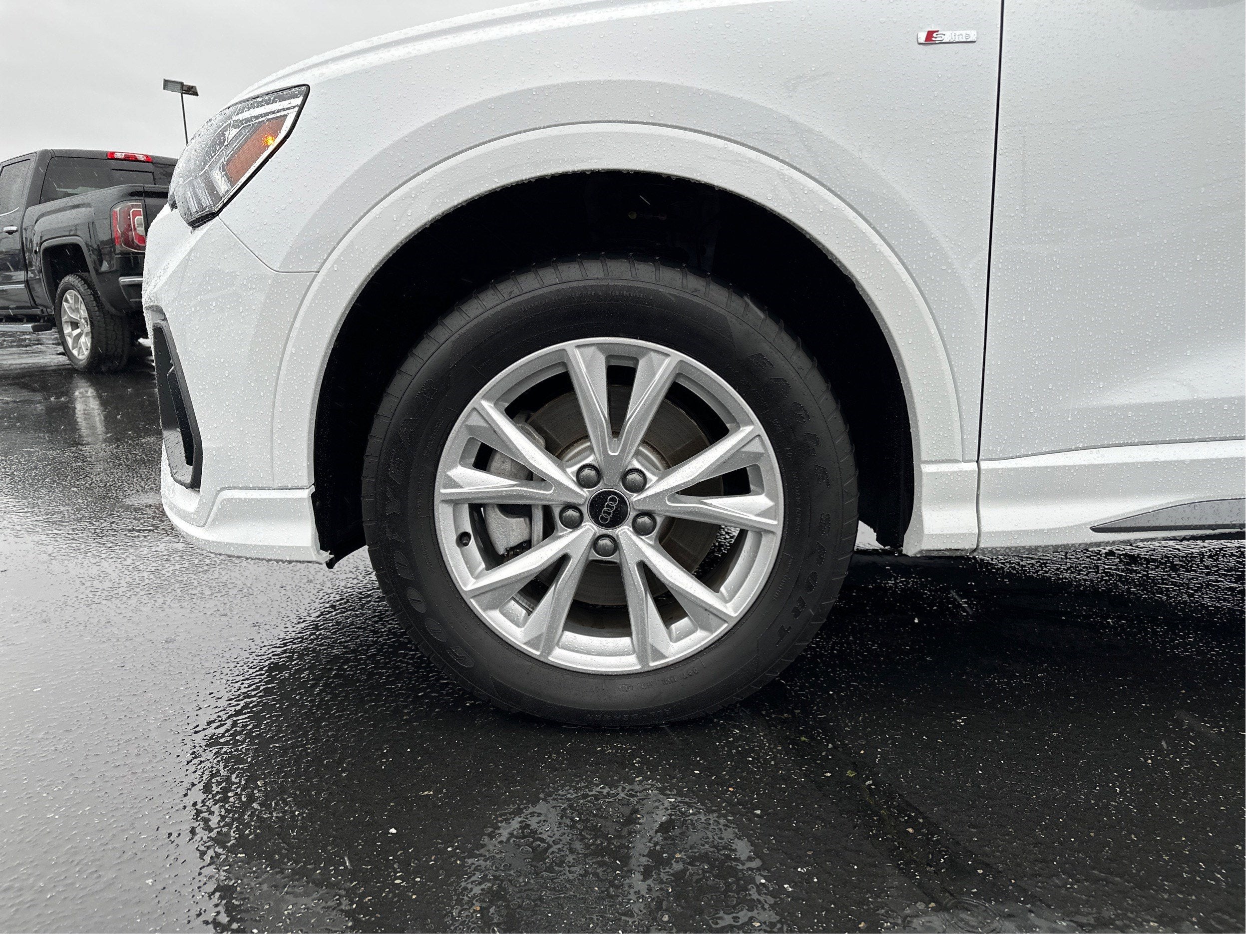 2025 Audi Q3 S line Premium