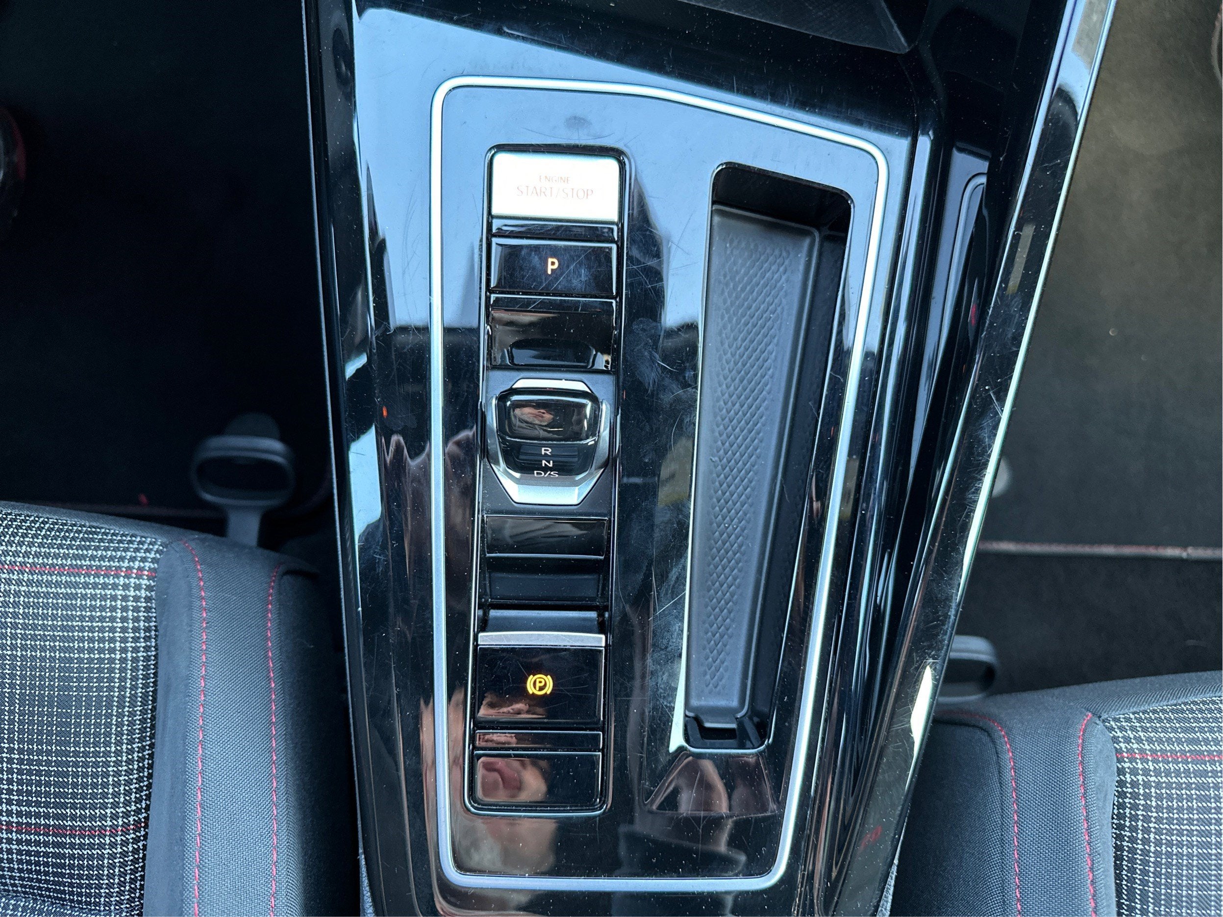 2024 Volkswagen Golf GTI S