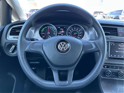 2016 Volkswagen e-Golf SE